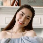 Hòa Minzy chia sẻ ‘bài học’ trị mụn của bản thân