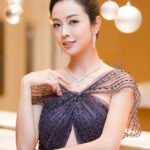 Jennifer Phạm tự tin diện váy xẻ ngực sau giảm cân