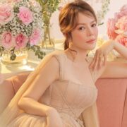 Lý Nhã Kỳ đẹp hút hồn trong bộ ảnh tôn vinh quyền phụ nữ