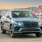 Bentley Bentayga S 2022 – “kẻ thống trị” thị trường SUV thể thao siêu sang