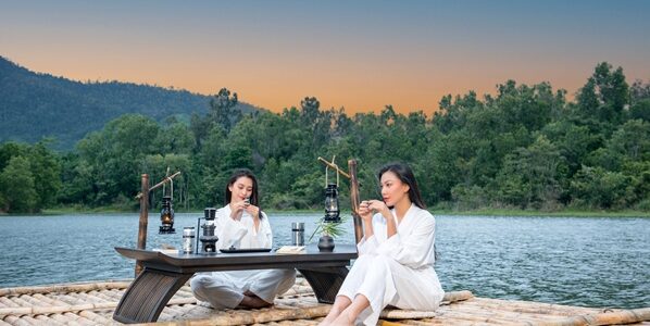 Hoa hậu Tiểu Vy và Á hậu Kim Duyên trải nghiệm lối sống tỉnh thức