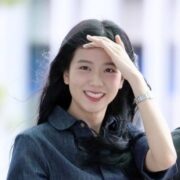 Jisoo (BLACKPINK) lần đầu lộ diện sau khi công khai hẹn hò
