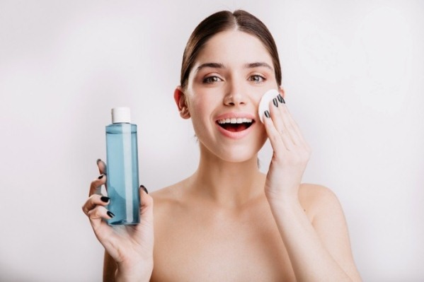 Ba thói quen trước khi đi ngủ khiến bạn vừa già vừa xấu