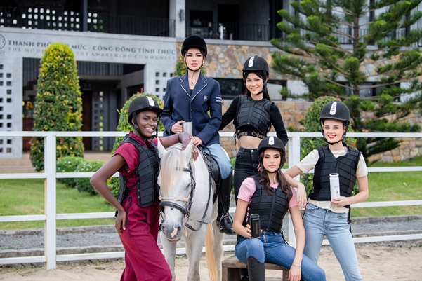 Top 10 Miss Grand International 2023 say mê vẻ đẹp thành phố cà phê
