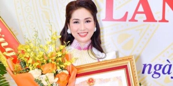 Như Huỳnh: Từ cô gái nhà nghèo đến danh hiệu NSƯT