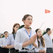 Xuân Hạnh, Thủy Tiên xúc động dâng hương tại Điện Biên Phủ
