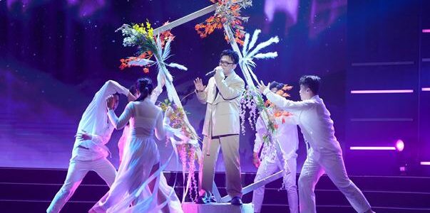 Ca sĩ bí ẩn “còn sức” chinh chiến trong thị trường gameshow đổ bộ?
