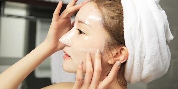 Đắp mặt nạ giấy xong có cần rửa mặt?