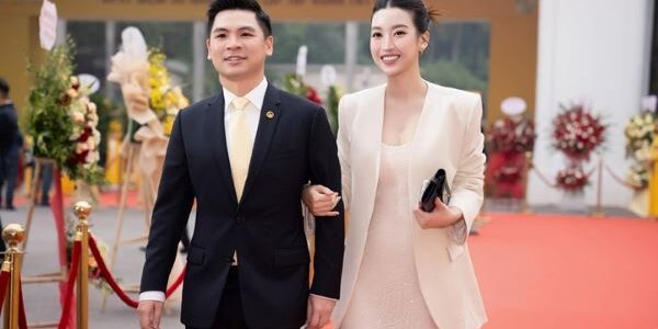 Cuộc sống Hoa hậu Đỗ Mỹ Linh sau 2 năm lấy chồng chủ tịch