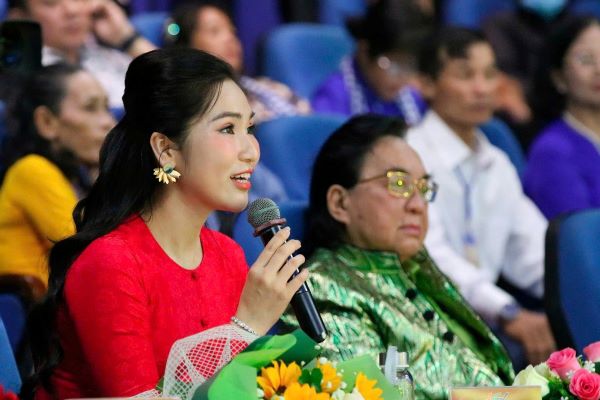 Như Huỳnh chiều ý khán giả ngồi ghế nóng ‘Tài tử miệt vườn’