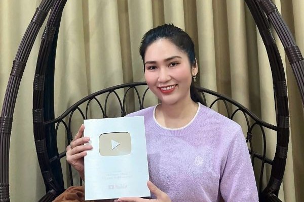 NSƯT Như Huỳnh: Chạm tay vào nút bạc, đưa cải lương lên nền tảng số