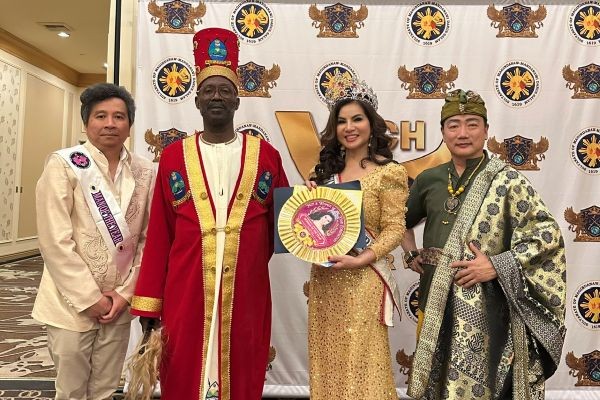 Hoa hậu Kim Hồng nhận giải “Người phụ nữ của năm 2025” ở Las Vegas