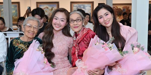 Khánh An rơi nước mắt kể chuyện bà trong MV “Tìm Mẹ trong mơ”
