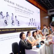 Nghệ sĩ, hoa hậu tiếp lửa tri thức và khát vọng lớn cho thế hệ trẻ